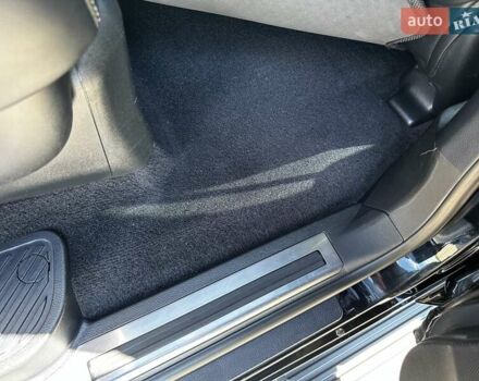 Черный Тойота Ленд Крузер, объемом двигателя 4.46 л и пробегом 133 тыс. км за 47000 $, фото 9 на Automoto.ua