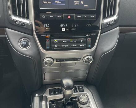 Черный Тойота Ленд Крузер, объемом двигателя 4.46 л и пробегом 186 тыс. км за 49500 $, фото 7 на Automoto.ua