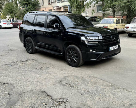 Черный Тойота Ленд Крузер, объемом двигателя 4.46 л и пробегом 177 тыс. км за 52000 $, фото 2 на Automoto.ua