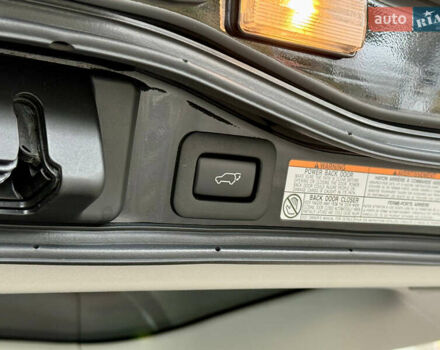 Черный Тойота Ленд Крузер, объемом двигателя 4.46 л и пробегом 118 тыс. км за 55500 $, фото 12 на Automoto.ua