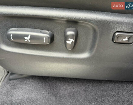 Черный Тойота Ленд Крузер, объемом двигателя 4.46 л и пробегом 101 тыс. км за 55000 $, фото 19 на Automoto.ua