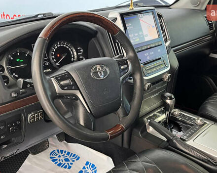 Черный Тойота Ленд Крузер, объемом двигателя 4.46 л и пробегом 184 тыс. км за 49950 $, фото 5 на Automoto.ua