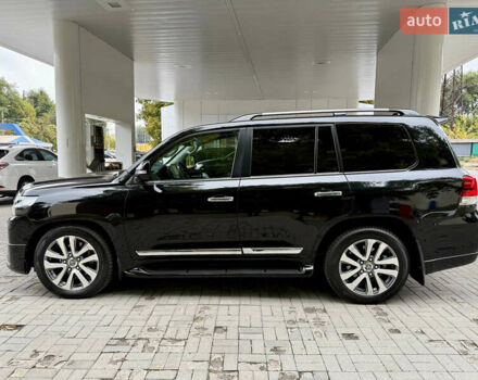 Черный Тойота Ленд Крузер, объемом двигателя 4.46 л и пробегом 118 тыс. км за 55500 $, фото 17 на Automoto.ua