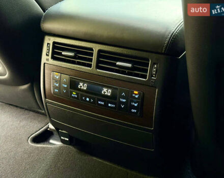 Черный Тойота Ленд Крузер, объемом двигателя 4.46 л и пробегом 118 тыс. км за 55500 $, фото 36 на Automoto.ua