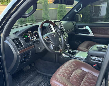 Черный Тойота Ленд Крузер, объемом двигателя 4.46 л и пробегом 181 тыс. км за 51500 $, фото 8 на Automoto.ua