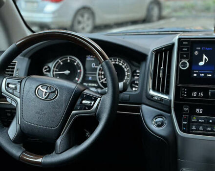 Черный Тойота Ленд Крузер, объемом двигателя 4.46 л и пробегом 217 тыс. км за 42999 $, фото 14 на Automoto.ua