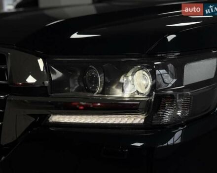 Черный Тойота Ленд Крузер, объемом двигателя 4.46 л и пробегом 185 тыс. км за 51200 $, фото 5 на Automoto.ua