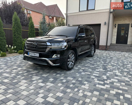 Черный Тойота Ленд Крузер, объемом двигателя 4.46 л и пробегом 181 тыс. км за 51500 $, фото 1 на Automoto.ua