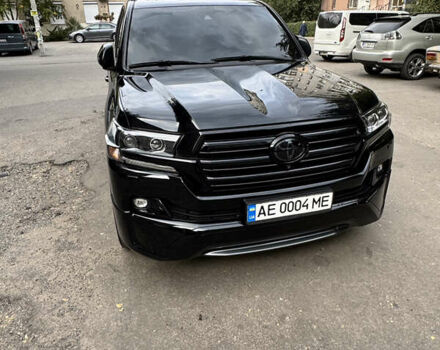 Черный Тойота Ленд Крузер, объемом двигателя 4.46 л и пробегом 177 тыс. км за 52000 $, фото 12 на Automoto.ua