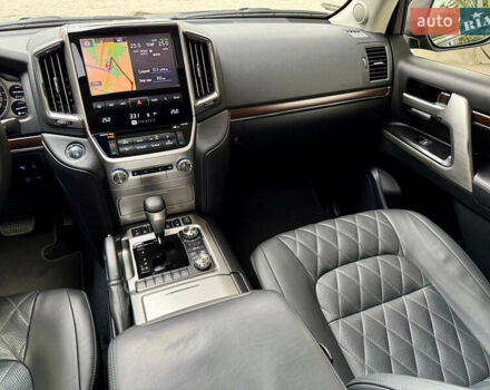 Черный Тойота Ленд Крузер, объемом двигателя 4.46 л и пробегом 118 тыс. км за 55500 $, фото 40 на Automoto.ua