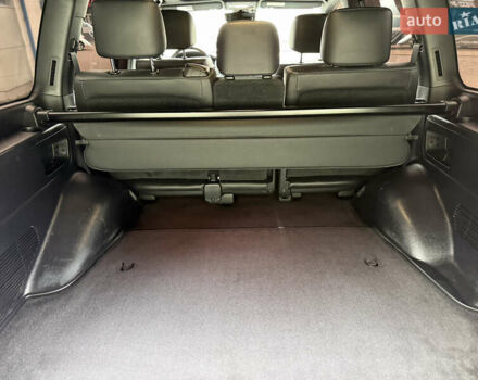 Черный Тойота Ленд Крузер, объемом двигателя 4.46 л и пробегом 200 тыс. км за 50500 $, фото 29 на Automoto.ua