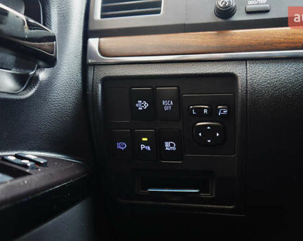 Черный Тойота Ленд Крузер, объемом двигателя 4.46 л и пробегом 149 тыс. км за 52700 $, фото 27 на Automoto.ua