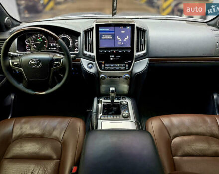 Черный Тойота Ленд Крузер, объемом двигателя 4.5 л и пробегом 131 тыс. км за 55000 $, фото 20 на Automoto.ua