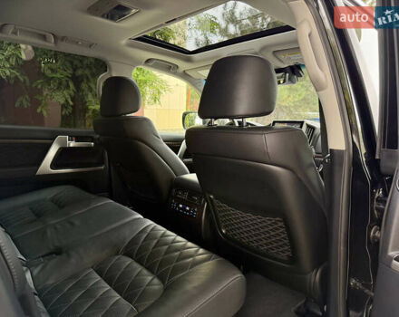 Черный Тойота Ленд Крузер, объемом двигателя 4.46 л и пробегом 118 тыс. км за 55500 $, фото 43 на Automoto.ua