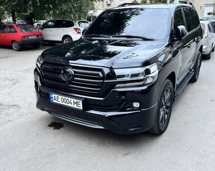 Черный Тойота Ленд Крузер, объемом двигателя 4.46 л и пробегом 177 тыс. км за 52000 $, фото 39 на Automoto.ua