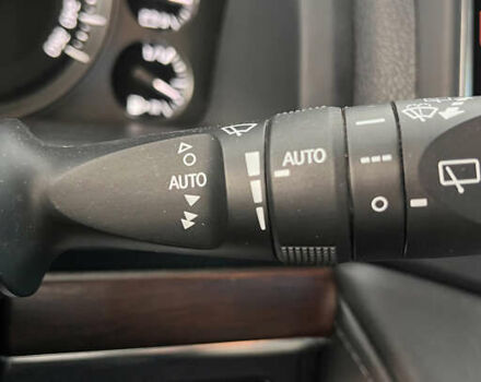 Черный Тойота Ленд Крузер, объемом двигателя 4.46 л и пробегом 184 тыс. км за 49950 $, фото 10 на Automoto.ua