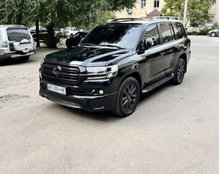 Черный Тойота Ленд Крузер, объемом двигателя 4.46 л и пробегом 177 тыс. км за 52000 $, фото 3 на Automoto.ua