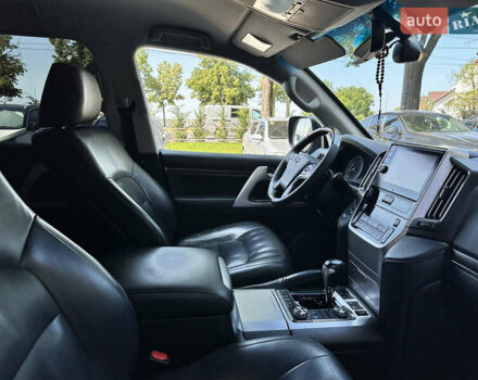 Черный Тойота Ленд Крузер, объемом двигателя 4.46 л и пробегом 217 тыс. км за 42999 $, фото 11 на Automoto.ua