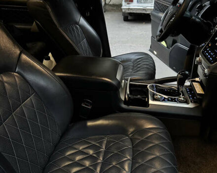 Черный Тойота Ленд Крузер, объемом двигателя 4.46 л и пробегом 177 тыс. км за 52000 $, фото 50 на Automoto.ua