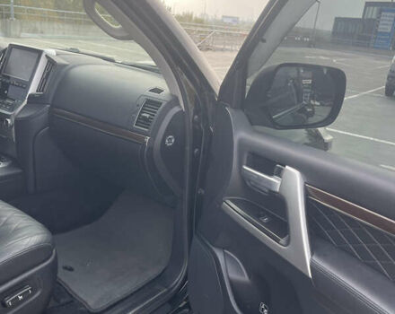 Черный Тойота Ленд Крузер, объемом двигателя 4.46 л и пробегом 186 тыс. км за 49500 $, фото 9 на Automoto.ua