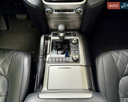 Черный Тойота Ленд Крузер, объемом двигателя 4.46 л и пробегом 118 тыс. км за 55500 $, фото 38 на Automoto.ua