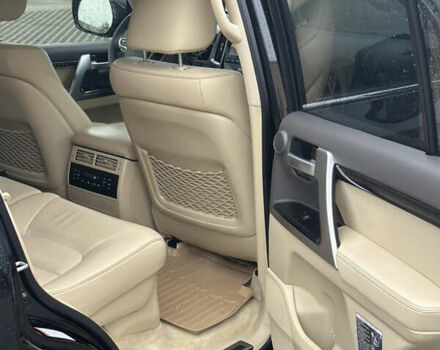 Черный Тойота Ленд Крузер, объемом двигателя 4.46 л и пробегом 190 тыс. км за 54500 $, фото 7 на Automoto.ua