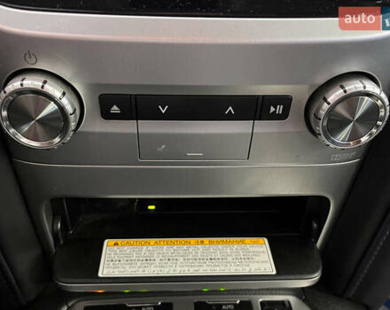 Черный Тойота Ленд Крузер, объемом двигателя 4.46 л и пробегом 184 тыс. км за 49950 $, фото 22 на Automoto.ua