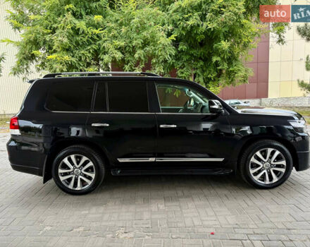 Черный Тойота Ленд Крузер, объемом двигателя 4.46 л и пробегом 118 тыс. км за 55500 $, фото 6 на Automoto.ua