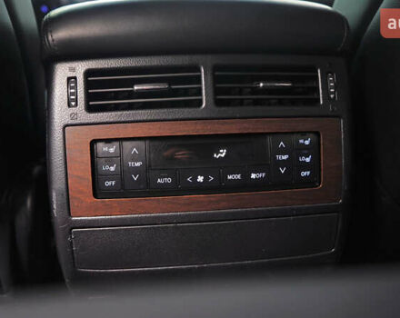 Черный Тойота Ленд Крузер, объемом двигателя 4.46 л и пробегом 149 тыс. км за 52700 $, фото 49 на Automoto.ua