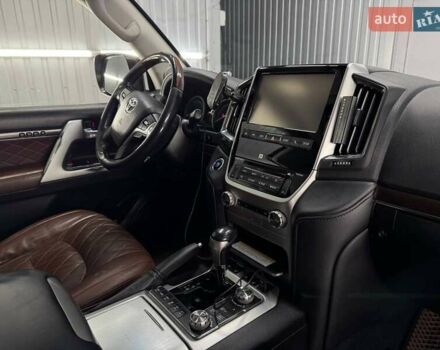 Черный Тойота Ленд Крузер, объемом двигателя 4.46 л и пробегом 208 тыс. км за 50500 $, фото 8 на Automoto.ua