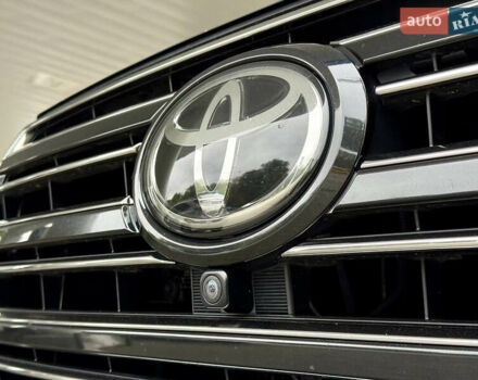 Черный Тойота Ленд Крузер, объемом двигателя 4.46 л и пробегом 118 тыс. км за 55500 $, фото 21 на Automoto.ua