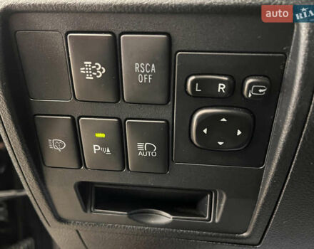 Черный Тойота Ленд Крузер, объемом двигателя 4.46 л и пробегом 184 тыс. км за 49950 $, фото 16 на Automoto.ua