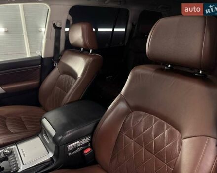 Черный Тойота Ленд Крузер, объемом двигателя 4.46 л и пробегом 208 тыс. км за 50500 $, фото 7 на Automoto.ua
