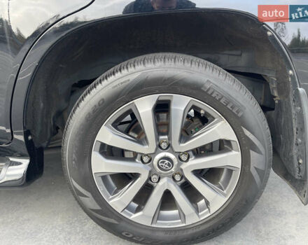 Черный Тойота Ленд Крузер, объемом двигателя 4.46 л и пробегом 186 тыс. км за 49500 $, фото 4 на Automoto.ua