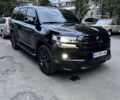 Черный Тойота Ленд Крузер, объемом двигателя 4.46 л и пробегом 177 тыс. км за 52000 $, фото 69 на Automoto.ua
