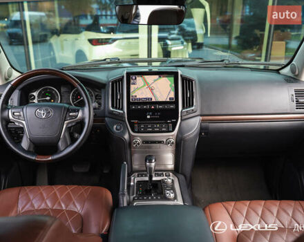 Черный Тойота Ленд Крузер, объемом двигателя 4.46 л и пробегом 222 тыс. км за 44700 $, фото 11 на Automoto.ua