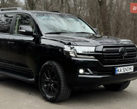 Черный Тойота Ленд Крузер, объемом двигателя 4.46 л и пробегом 217 тыс. км за 42999 $, фото 4 на Automoto.ua