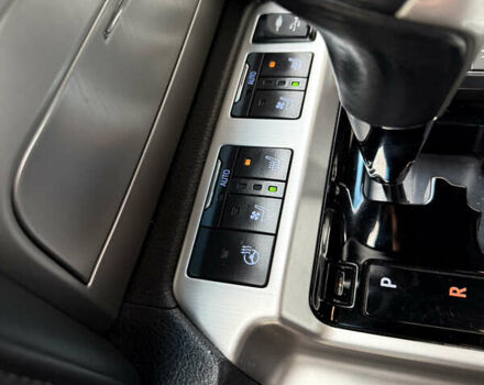 Черный Тойота Ленд Крузер, объемом двигателя 4.46 л и пробегом 200 тыс. км за 50500 $, фото 47 на Automoto.ua