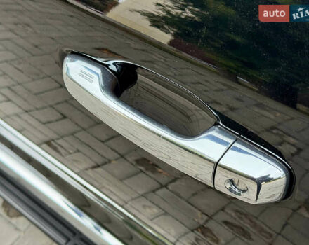 Черный Тойота Ленд Крузер, объемом двигателя 4.46 л и пробегом 118 тыс. км за 55500 $, фото 23 на Automoto.ua