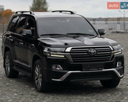 Черный Тойота Ленд Крузер, объемом двигателя 4.46 л и пробегом 132 тыс. км за 54999 $, фото 3 на Automoto.ua