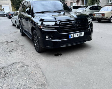 Черный Тойота Ленд Крузер, объемом двигателя 4.46 л и пробегом 177 тыс. км за 52000 $, фото 38 на Automoto.ua