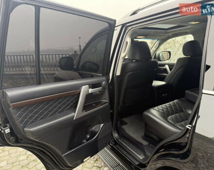 Черный Тойота Ленд Крузер, объемом двигателя 4.46 л и пробегом 101 тыс. км за 55000 $, фото 35 на Automoto.ua