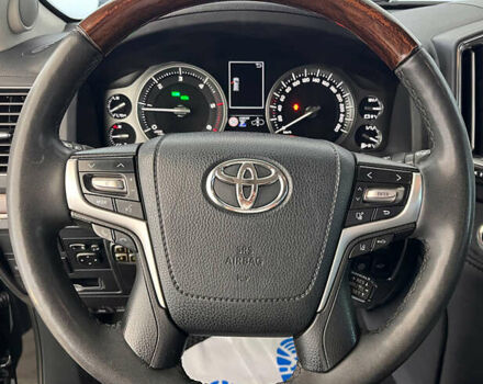 Черный Тойота Ленд Крузер, объемом двигателя 4.46 л и пробегом 184 тыс. км за 49950 $, фото 7 на Automoto.ua