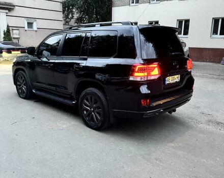 Черный Тойота Ленд Крузер, объемом двигателя 4.46 л и пробегом 177 тыс. км за 52000 $, фото 59 на Automoto.ua