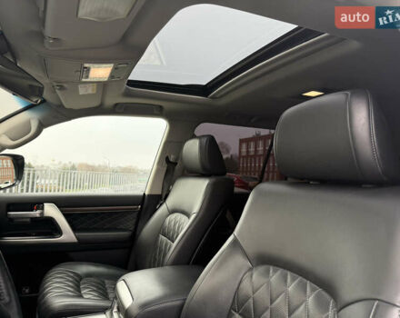 Черный Тойота Ленд Крузер, объемом двигателя 4.46 л и пробегом 101 тыс. км за 55000 $, фото 34 на Automoto.ua