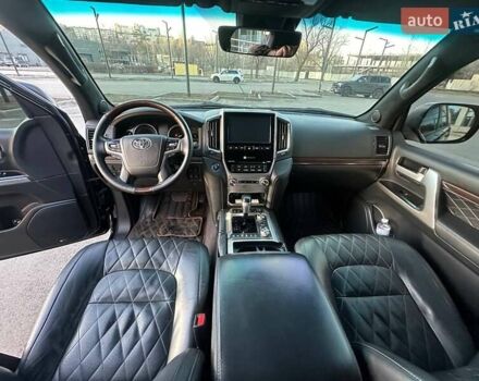 Черный Тойота Ленд Крузер, объемом двигателя 4.5 л и пробегом 186 тыс. км за 46000 $, фото 4 на Automoto.ua