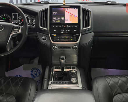 Черный Тойота Ленд Крузер, объемом двигателя 4.46 л и пробегом 184 тыс. км за 49950 $, фото 20 на Automoto.ua