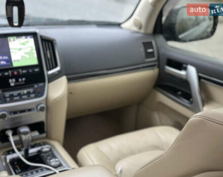 Черный Тойота Ленд Крузер, объемом двигателя 4.46 л и пробегом 190 тыс. км за 54500 $, фото 12 на Automoto.ua