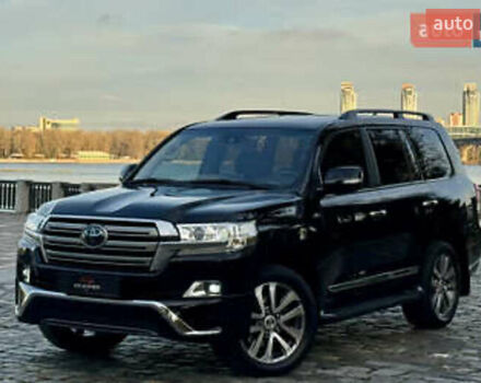 Чорний Тойота Ленд Крузер, об'ємом двигуна 4.46 л та пробігом 260 тис. км за 49999 $, фото 145 на Automoto.ua