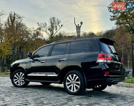 Чорний Тойота Ленд Крузер, об'ємом двигуна 4.46 л та пробігом 260 тис. км за 49999 $, фото 93 на Automoto.ua